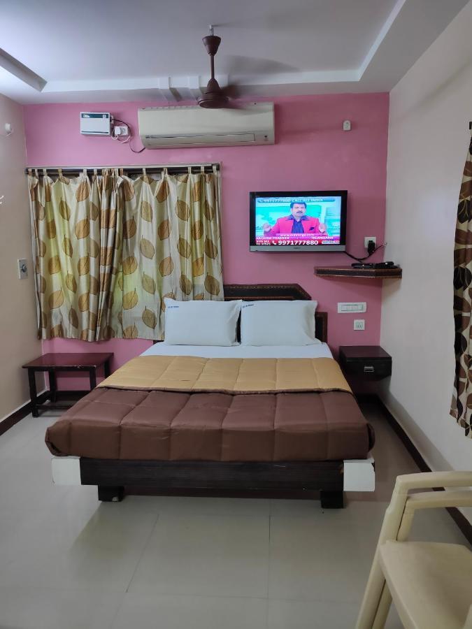 Hotel Dkr Residency Tirupati Eksteriør bilde
