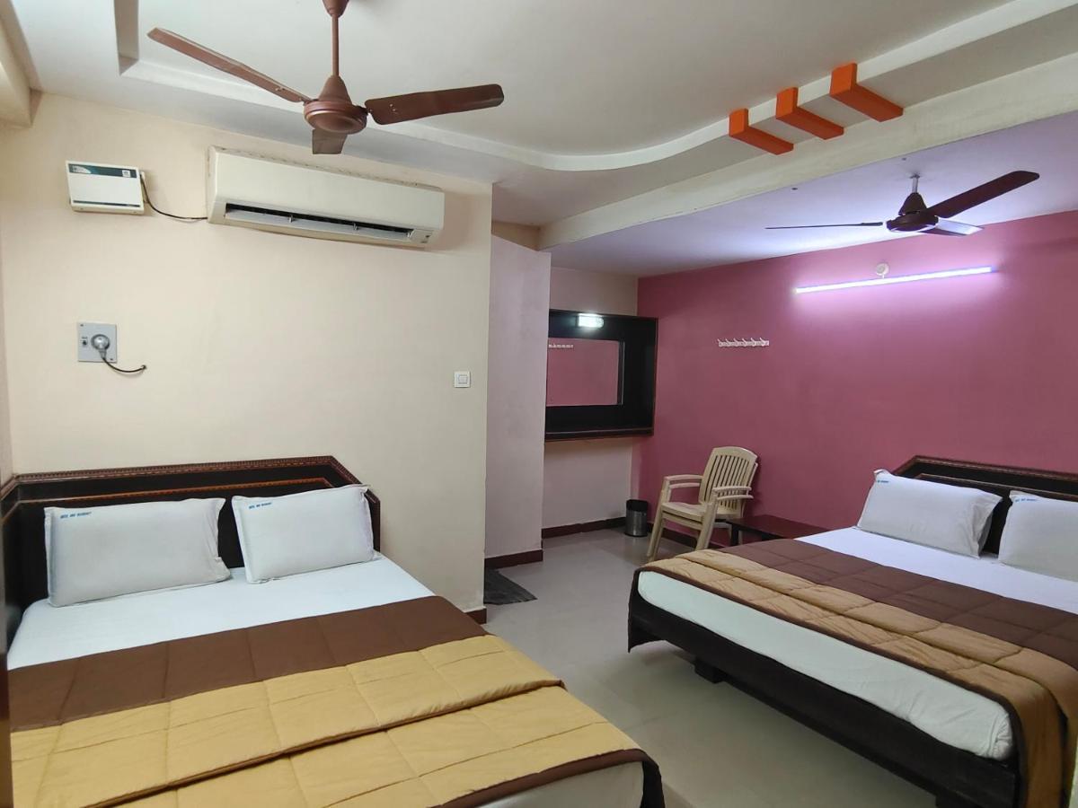 Hotel Dkr Residency Tirupati Rom bilde