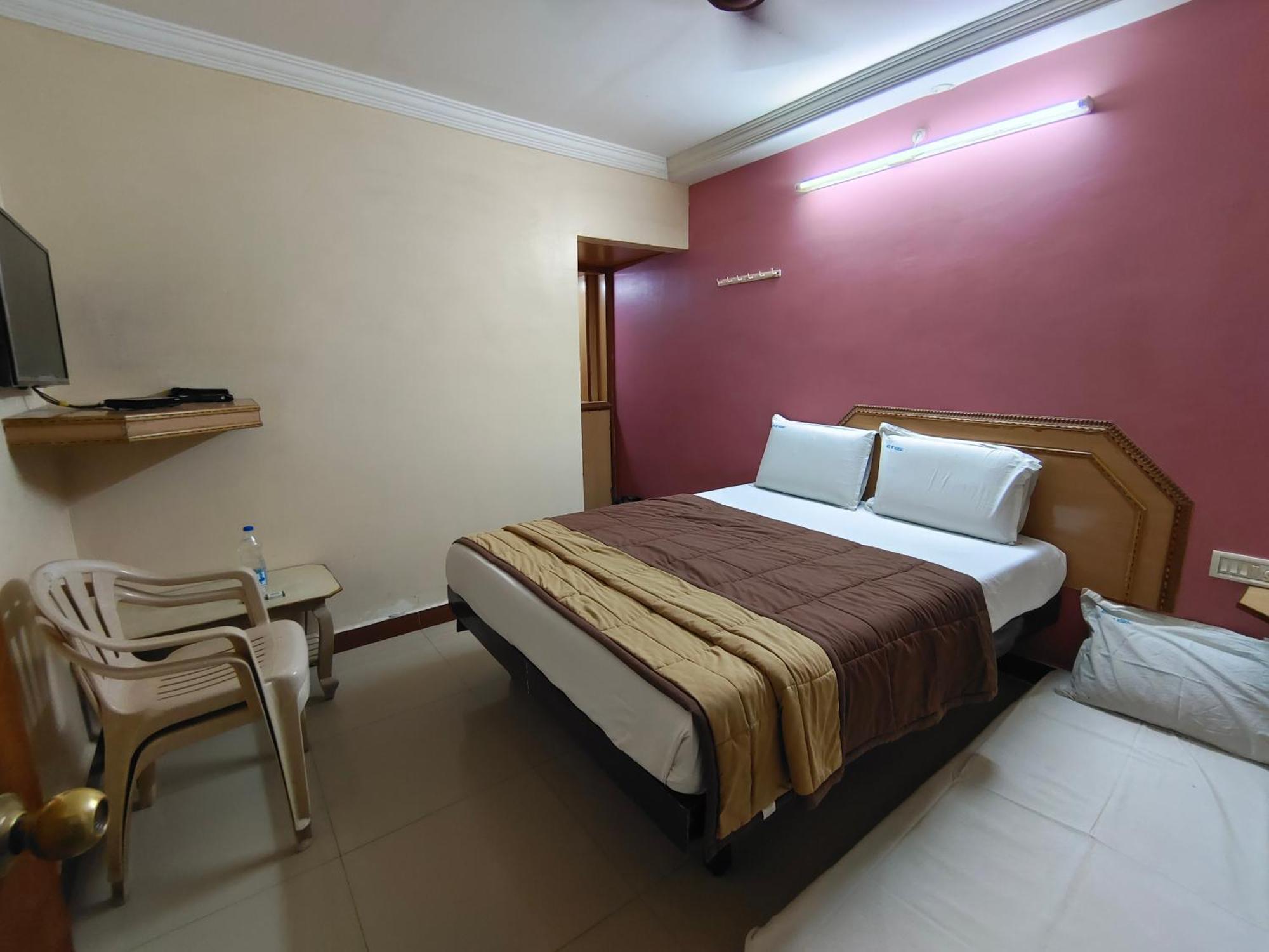 Hotel Dkr Residency Tirupati Rom bilde
